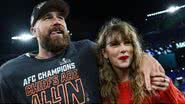 Travis Kelce e Taylor Swift em um jogo do Kansas City Chiefs - Patrick Smith/Getty Images