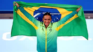 Rebeca Andrade durante as Olimpíadas de Tóquio, em 2021 - Maja Hitij/Getty Images