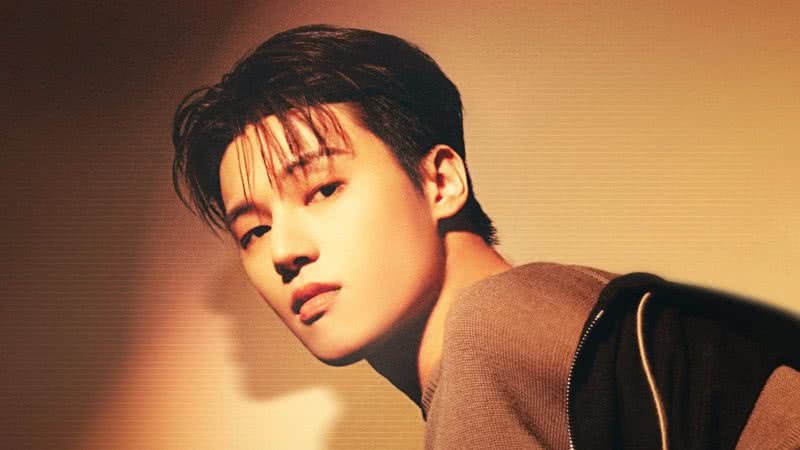 Wooyoung em concept photo para o álbum "GOLDEN HOUR: Part.1" - Divulgação/KQ Entertainment