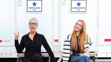 Jamie Lee Curtis e Lindsay Lohan nos bastidores de "Sexta-Feira Muito Louca 2" - Divulgação/Disney