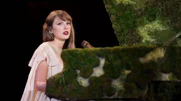 Taylor Swift na The Eras Tour para o ato do álbum "Folklore" - Andreas Rentz/TAS24/Getty Images for TAS Rights Management