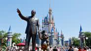 Walt Disney e Mickey Mouse na Main Street do parque Magic Kingdom, no Walt Disney World - Gary Hershorn/Getty Images