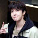 J-Hope, do BTS, nos bastidores do clipe de 'on the street' - Divulgação/BigHit Music