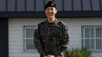 J-Hope durante dispensa oficial do serviço militar sul-coreano - Han Myung-Gu/Getty Images