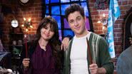 Selena Gomez e David Henrie como Alex e Justin Russo para  'Os Feiticeiros Além de Waverly Place' - Divulgação/Disney