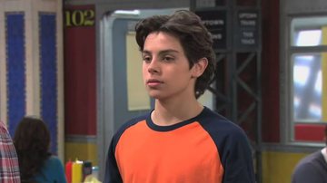 Max Russo (Jake T. Austin) em 'Os Feiticeiros de Waverly Place' - Reprodução/Disney Channel