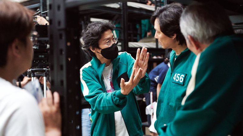 Diretor Hwang Dong Hyuk nos bastidores da 1ª temporada de 'Round 6' - Divulgação/Netflix