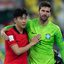 Jogadores Son Heungmin, da Coreia do Sul, e Alisson, do Brasil