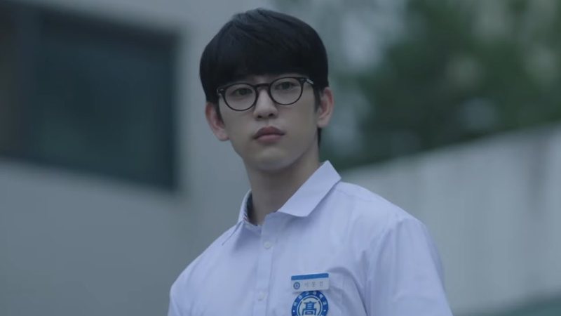 Jinyoung, membro do GOT7, no k-drama 'The Witch' - Divulgação/Canal A