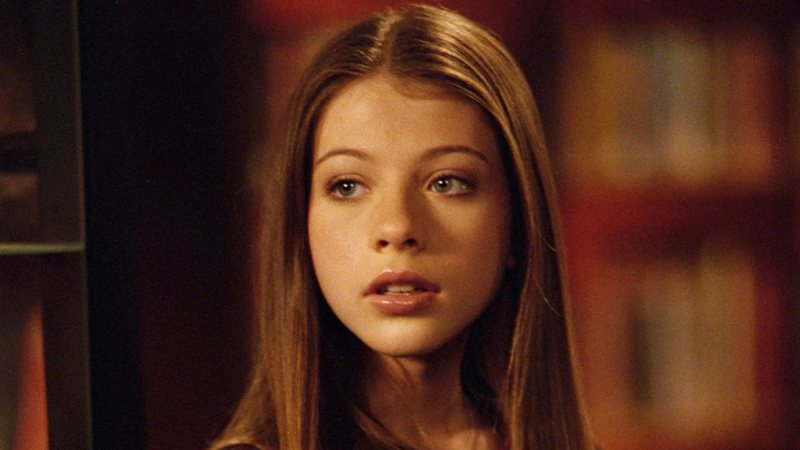 Michelle Trachtenberg, atriz de "Buffy, a Caça-Vampiros" - Reprodução/Warner Bros