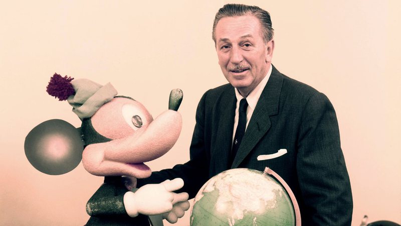 Walt Disney em retrato de 1955 - TPLP/Getty Images