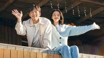 Pôster oficial de "De Volta às Raízes" - Divulgação/JTBC