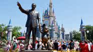 Estátua de Walt Disney e Mickey Mouse no Magic Kingdom - Gary Hershorn/Getty Images