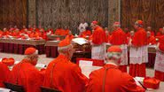 Cardiais em Conclave no ano de 2005 - Arturo Mari - Vatican Pool/ Getty Images