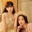 Concept photo de Arin e YooA, do OH MY GIRL, para o álbum 'Golden Hourglass'