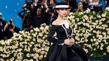 Jennie, do BLACKPINK, no MET Gala 2025 - Taylor Hill/Getty Images