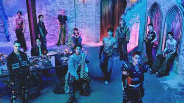 Concept foto do SEVENTEEN para o álbum 'Happy Burstday' - Divulgação/Pledis Entertainement