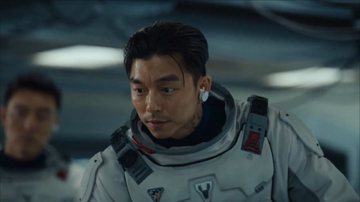 Gong Yoo em 'O Mar da Tranquilidade' (2021) - Divulgação/Netflix