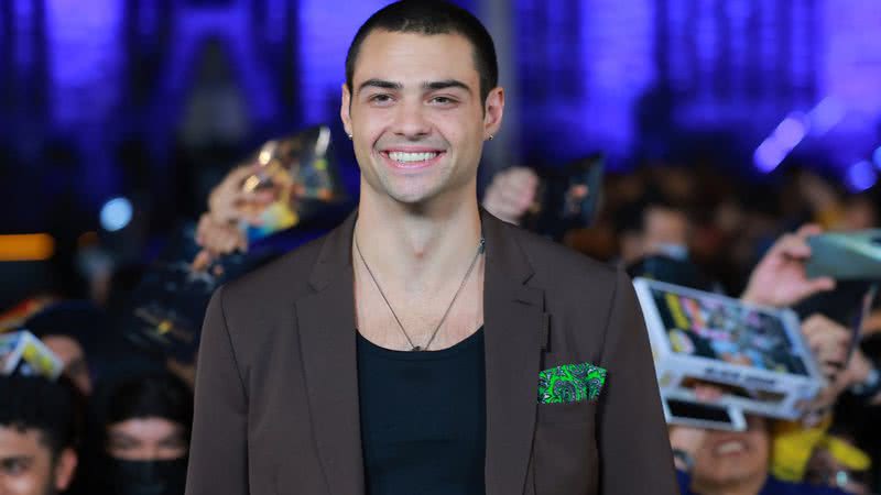 Noah Centineo em um evento de fãs de "Adão Negro" - Getty Images/Hector Vivas