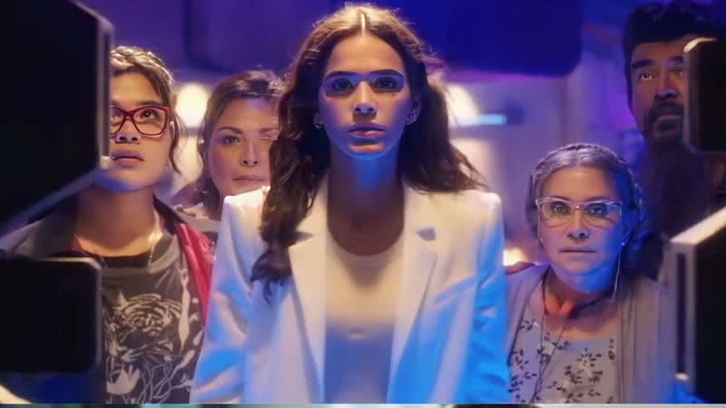 Bruna Marquezine como Jenny em 'Besouro Azul' - Reprodução/ DC/ Warner Bros. Pictures