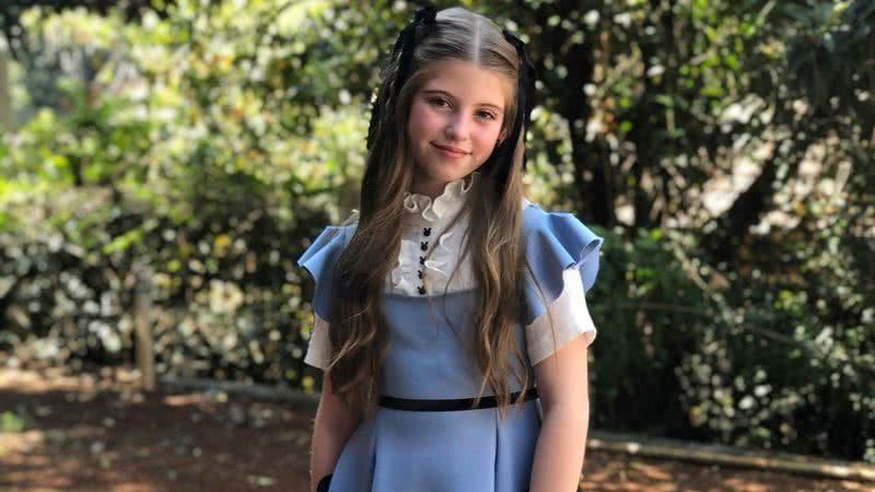 Lorena Queiroz como Alice em 'Alice no Mundo da Internet' - Divulgação