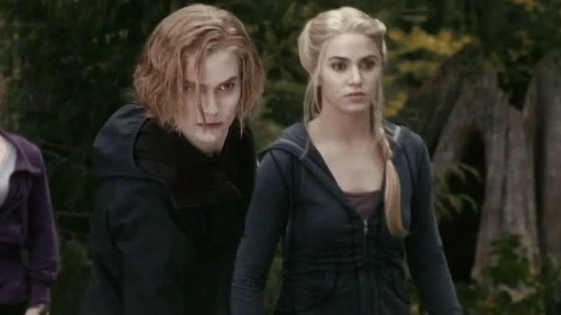 Jasper (Jackson Rathbone) e Rosalie (Nikki Reed) em 'A Saga Crepúsculo: Eclipse' (2010) - Reprodução/Paris Filmes