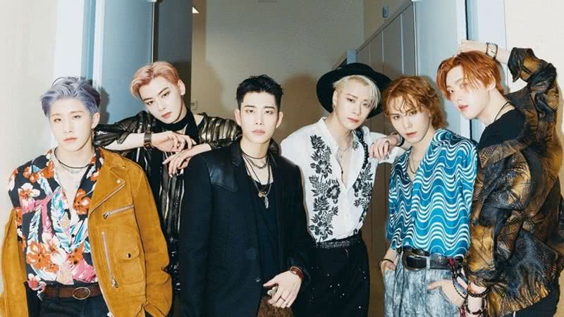 Group Concept Photo ON Ver. para o mini álbum 'SWITCH ON' - Divulgação/ Instagram/ officialastro