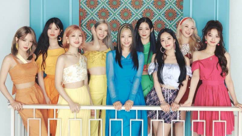 Integrantes do fromis_9 para o single 'Talk & Talk' - Divulgação/Pledis Entertainment