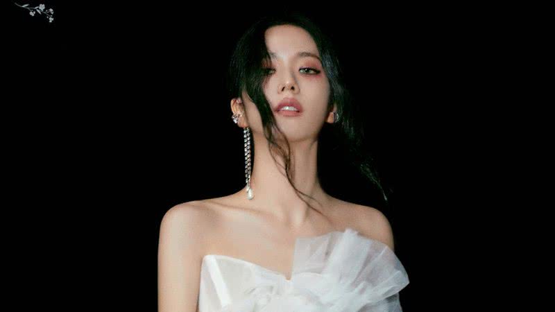 Imagem teaser de Jisoo, do BLACKPINK, para seu debut solo - Divulgação/ YG Entertainment