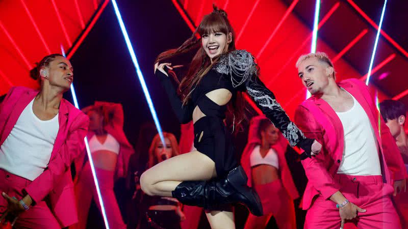 Lisa, do BLACKPINK, durante apresentação no Coachella - Frazer Harrison/Getty Images