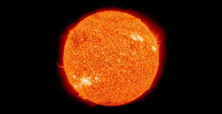 O Sol, maior estrela do Sistema Solar - Wikimedia Commons