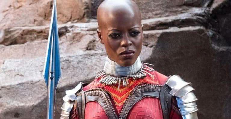 Cena de Ayo (Florence Kasumba) no filme Pantera Negra (2018) - Divulgação/Marvel Studios
