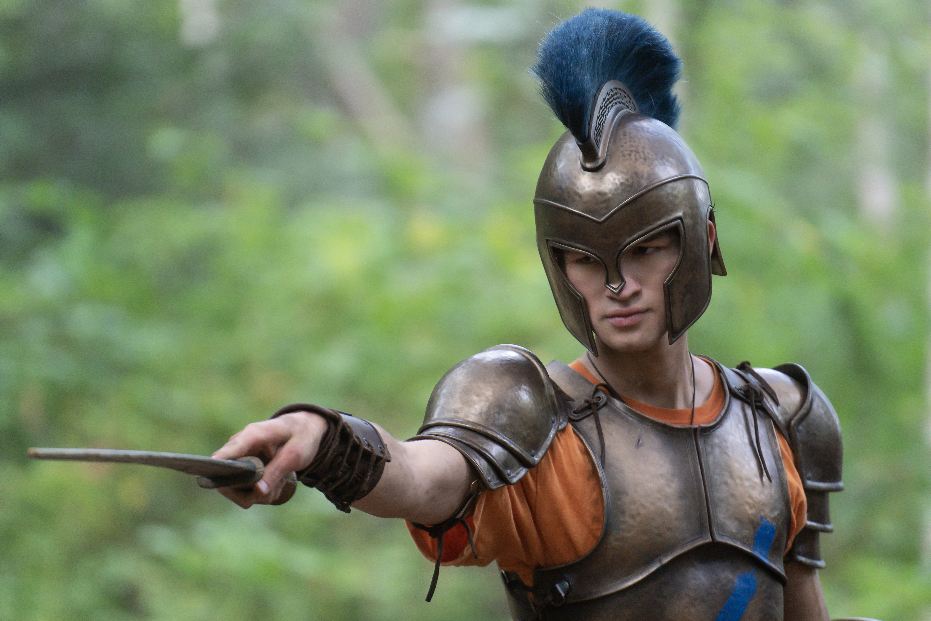 Charlie Bushnell como Luke em "Percy Jackson e os Olimpianos"