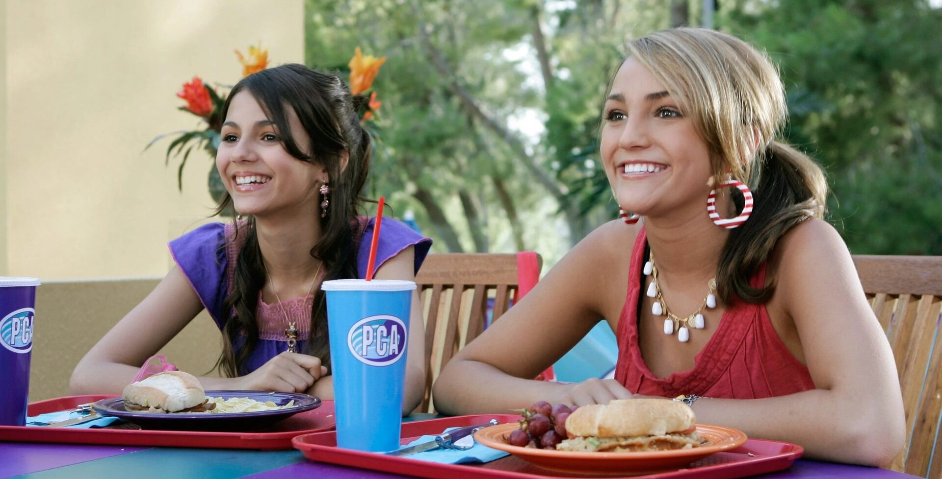 Victoria Justice e Jamie Lynn Spears em 'Zoey 101'