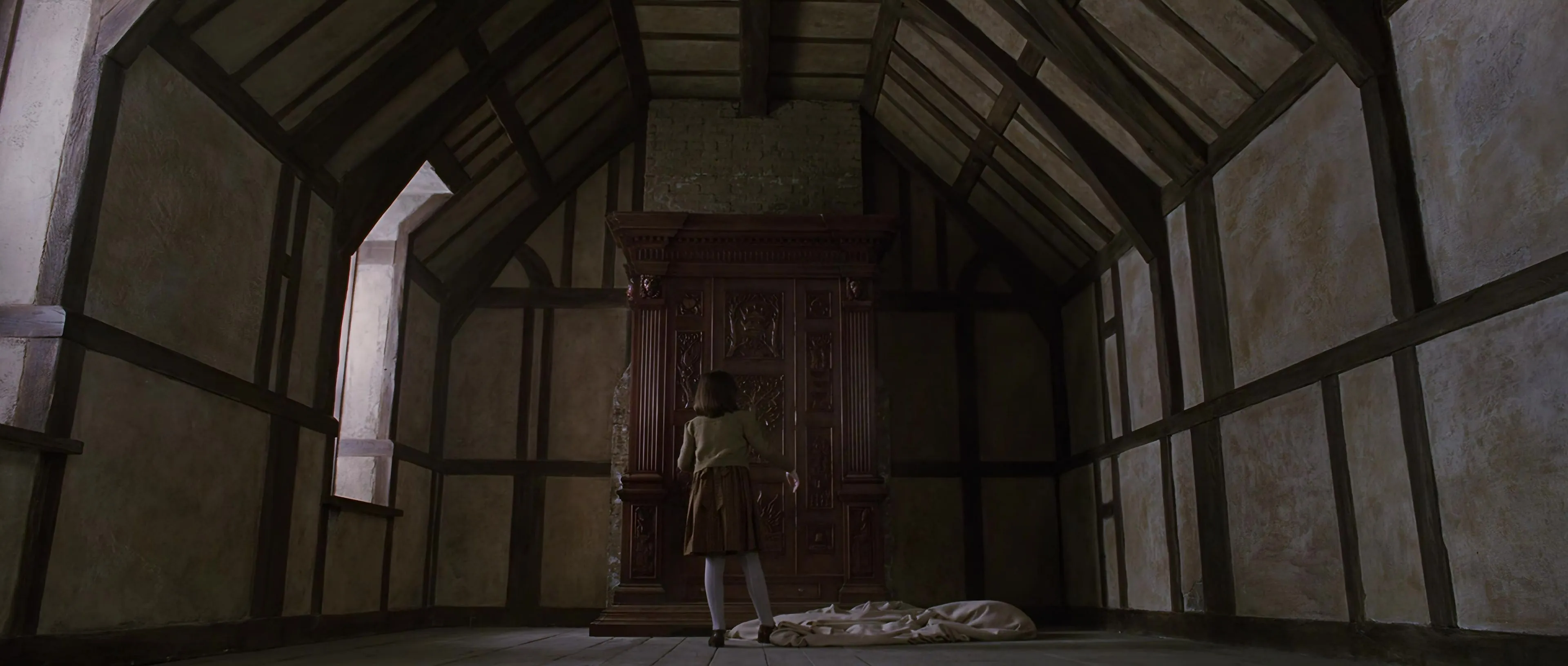 Cena de 'As Crônicas de Nárnia: O Leão, a Feiticeira e o Guarda-Roupa' (2005)