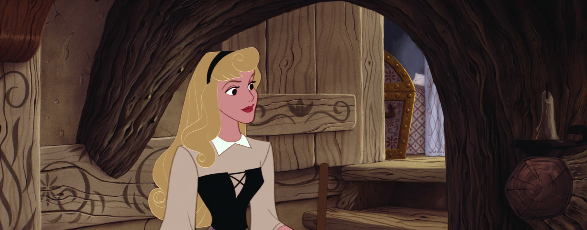 Aurora na cabana que mora com as fadas em 'A Bela Adormecida' (1959)