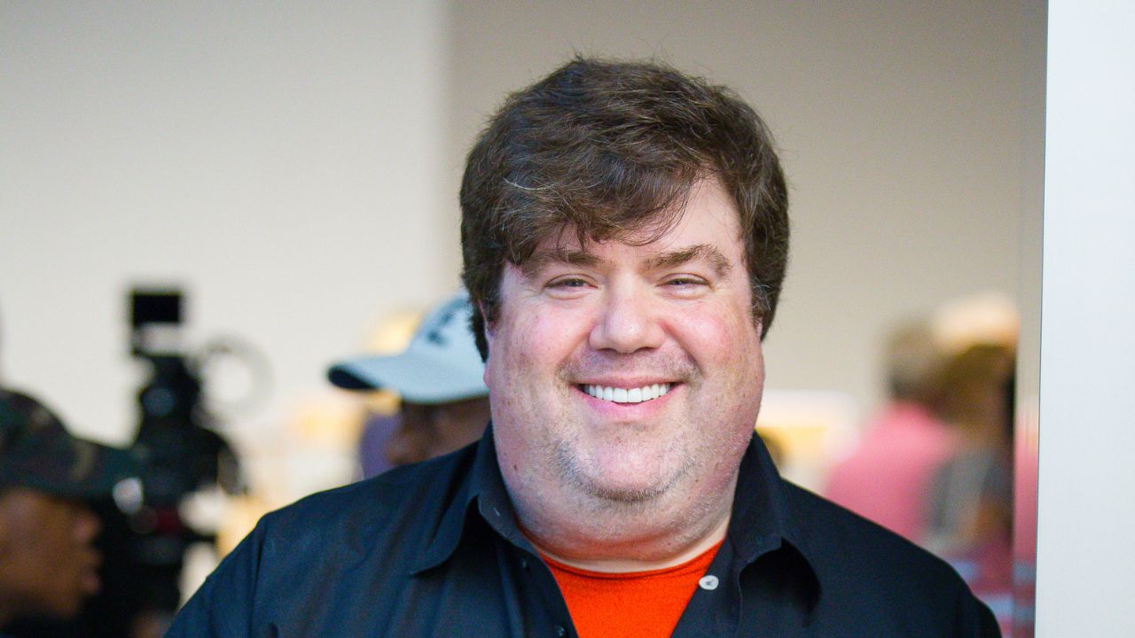 Quiet on Set: Dan Schneider processa produtores do documentário sobre a Nickelodeon
