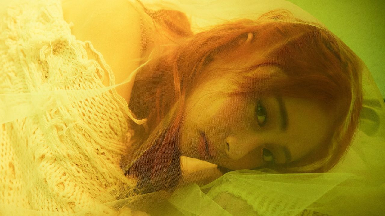5 livros já lidos por Huh Yunjin, do LE SSERAFIM