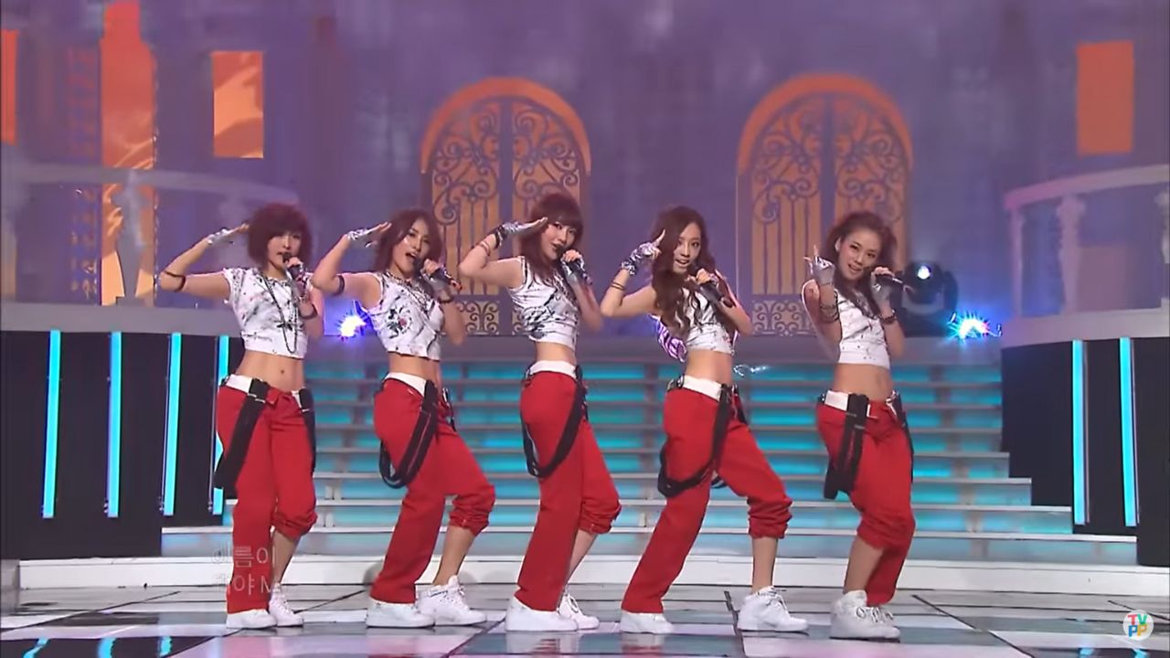 B-sides de k-pop que se tornaram mais populares que as faixas principais