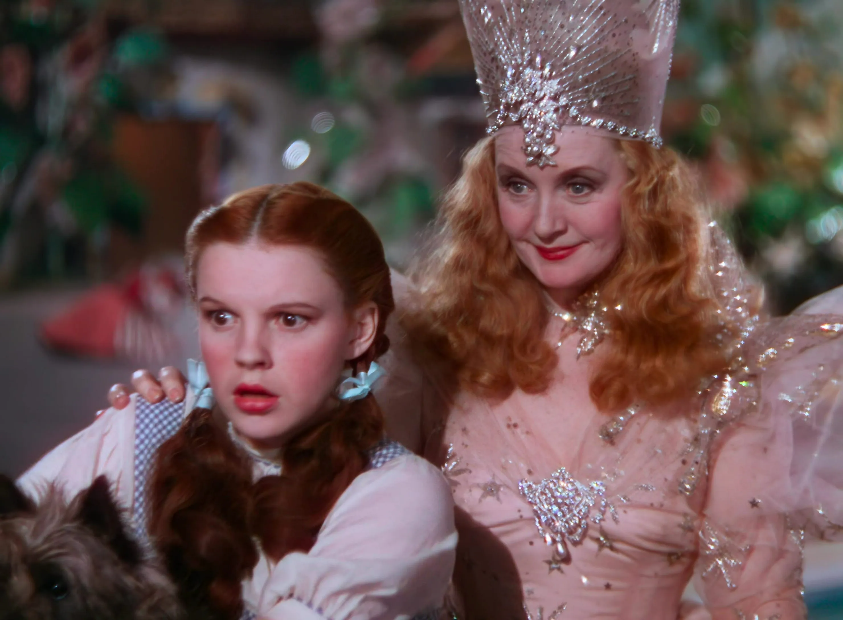 Dorothy e Glinda em 'O Mágico de Oz' (1939)