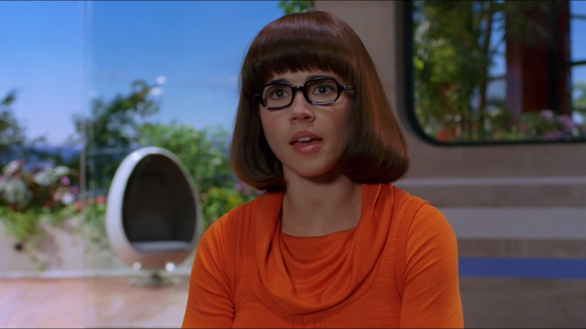 Velma Dinkley em cena de "Scooby Doo" (2002)