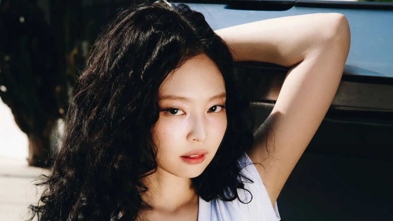 Jennie, do BLACKPINK, entra para a lista de ‘Melhores Álbuns de 2025, Até Agora’