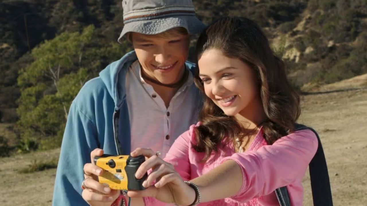 Cena do filme 'Starstruck: Meu Namorado é uma Superestrela' (2010)