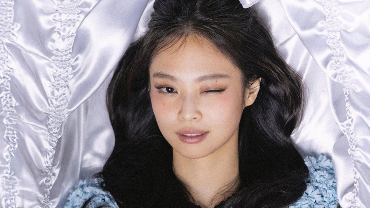 Jennie, do BLACKPINK, lança clipe para a faixa ‘Love Hangover’