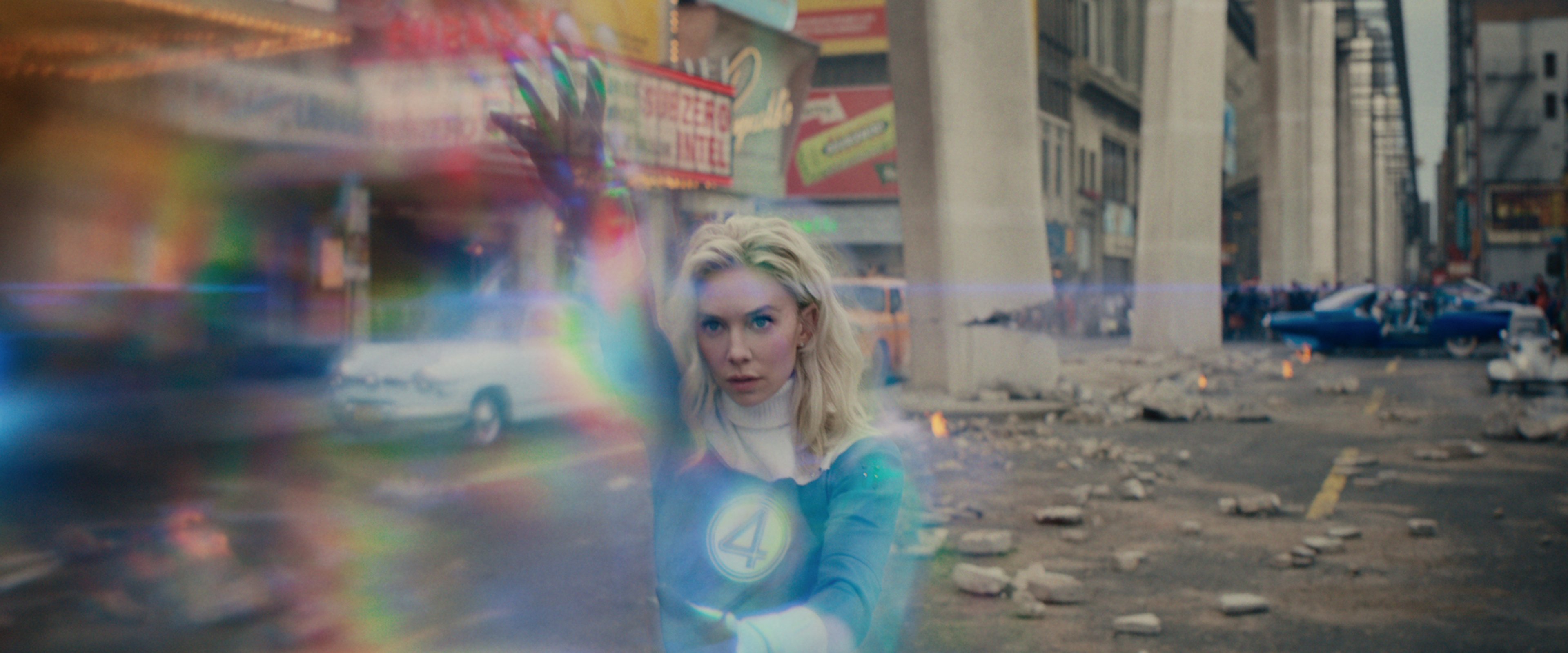 Sue Storm/Mulher Invisível em cena de "Quarteto Fantástico: Primeiros Passos"