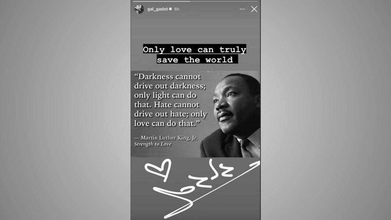 Print do stories da Gal Gadot com frase de Martin Luther King