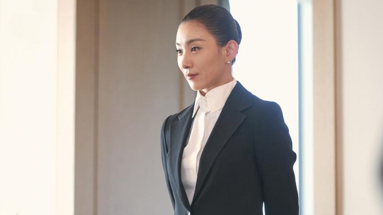 Kim Seo Hyung como Kim Joo Young em 'Sky Castle'