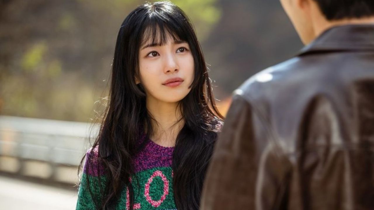 Suzy em cena de "Doona!"