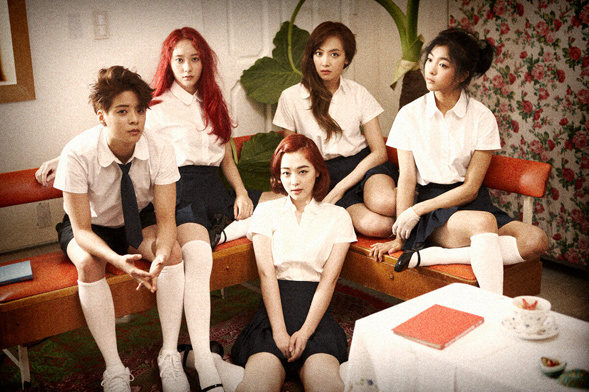Concept photo do f(x) para o álbum 'Pink Tape'