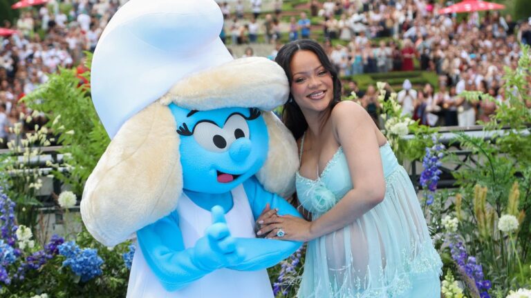 Smurfs retornam aos cinemas com Rihanna e campanha da ONU